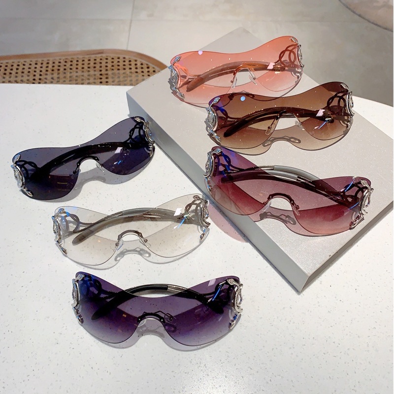 Designer Sunglasses New Personalized Fashion Frameless Integrated Sunglasses Technology Y K Weird Sunglasses Riding Windproof Glasses