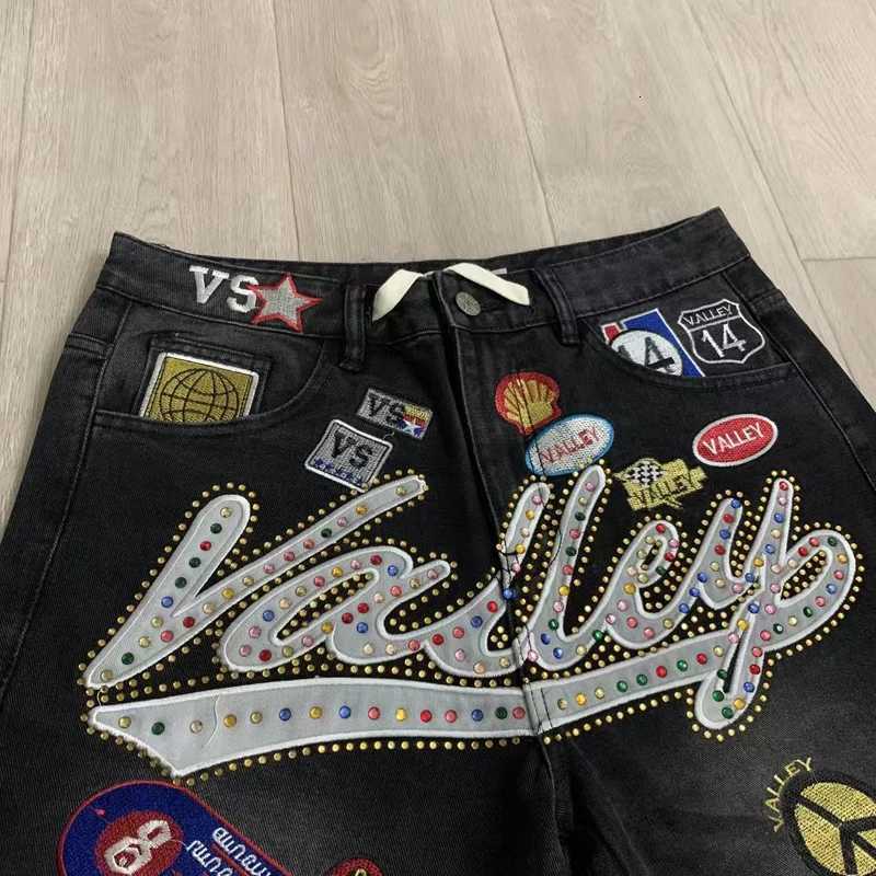 Colorful RhinESTone VALLEY Embroidery Patch Label Denim Shorts Jorts Men Women Loose Straight Short JeansJ260513