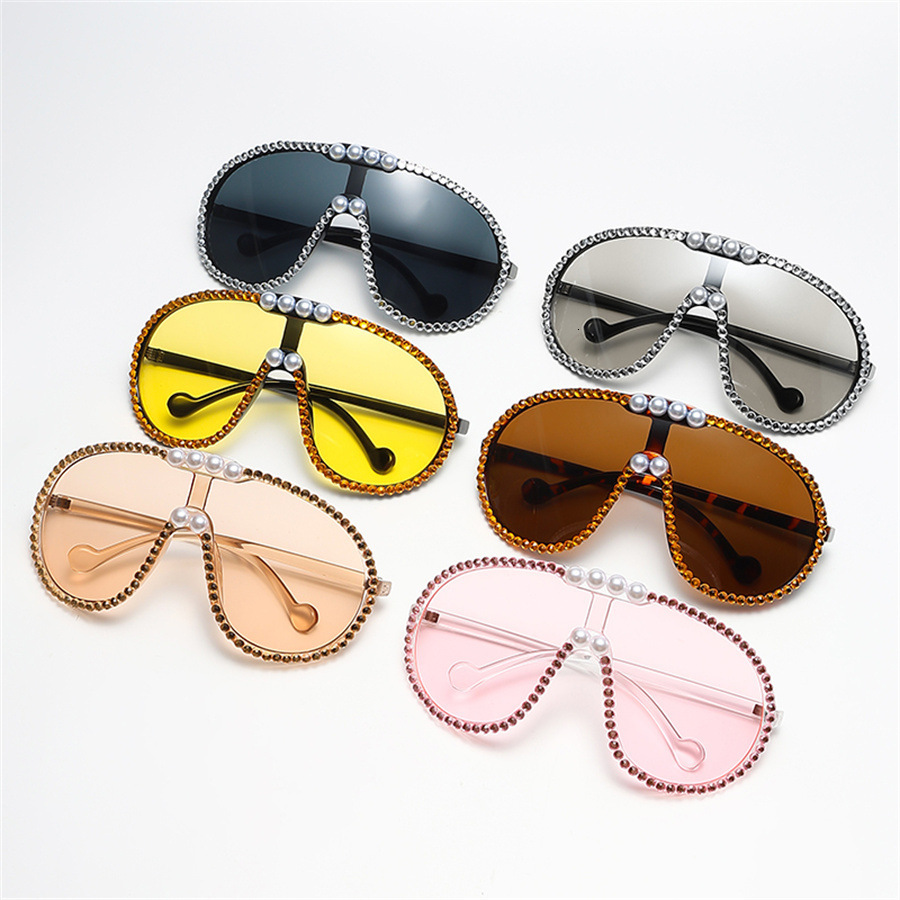 2026 Designer Sunglasses New Cross Border Large Frame Integrated Pilot Sunglasses Inlaid With Unique Diamonds Luxury Fashion Glasses