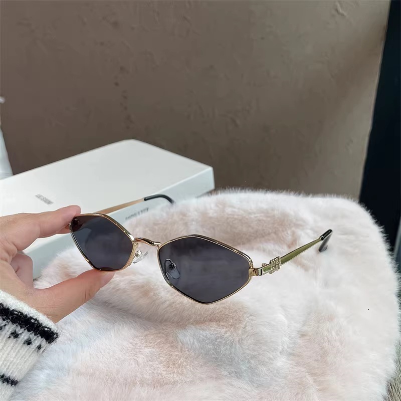 Small Cat Eye Sunglasses Women Vintage Geometric Metal Frame Shades