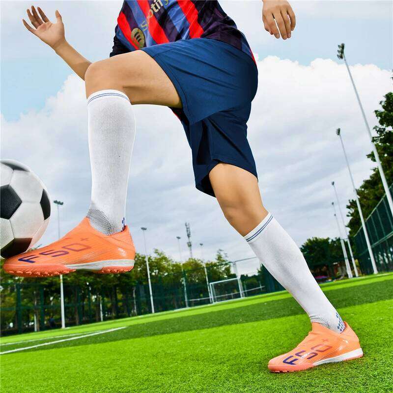 New Men Soccer Shoes Grass Cleats Futsal Comfortable Turf Football Boots Sports Ultralight Fg Non Slip Indoor Adult Non-Slip 26Y0513