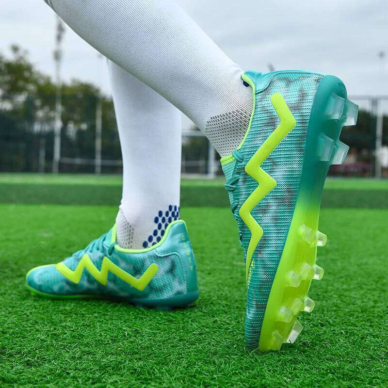 Mens Anti Slip Wear-resistant Grass Contest Training Youth Football Boots Light Five-a-side Soccer Shoes for Man 26Y0513