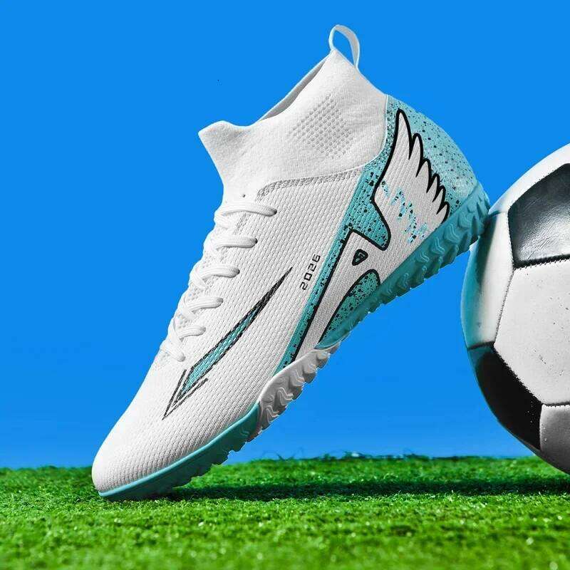 Men's Outdoor High Ankle Sports Shoes Ultralight Indoor Football Boots High-quality Anti-slip Futsal Sneaker New 26Y0513