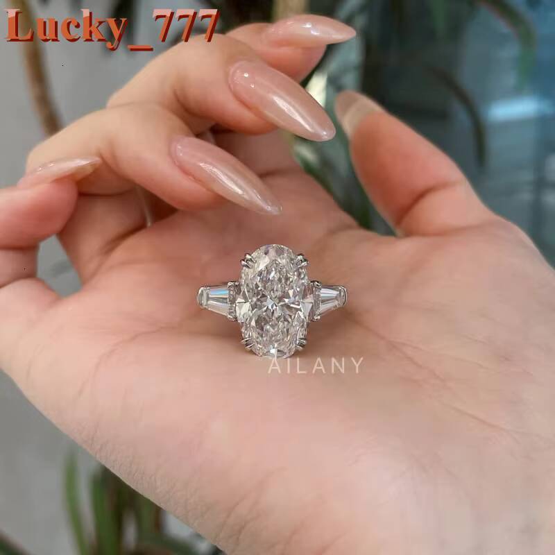 Lab Grown Diamond Oval Cut CVD/HPHT 4.5CT IGI Certificate Classic Three-stone PT950 Platinum Plated Womens D Diamond Ring