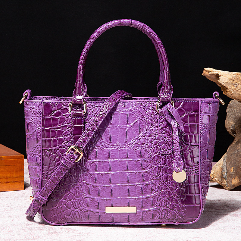 2023 Handheld Underarm Crossbody Tote Womens Bag with Brahman Pattern 240827Z