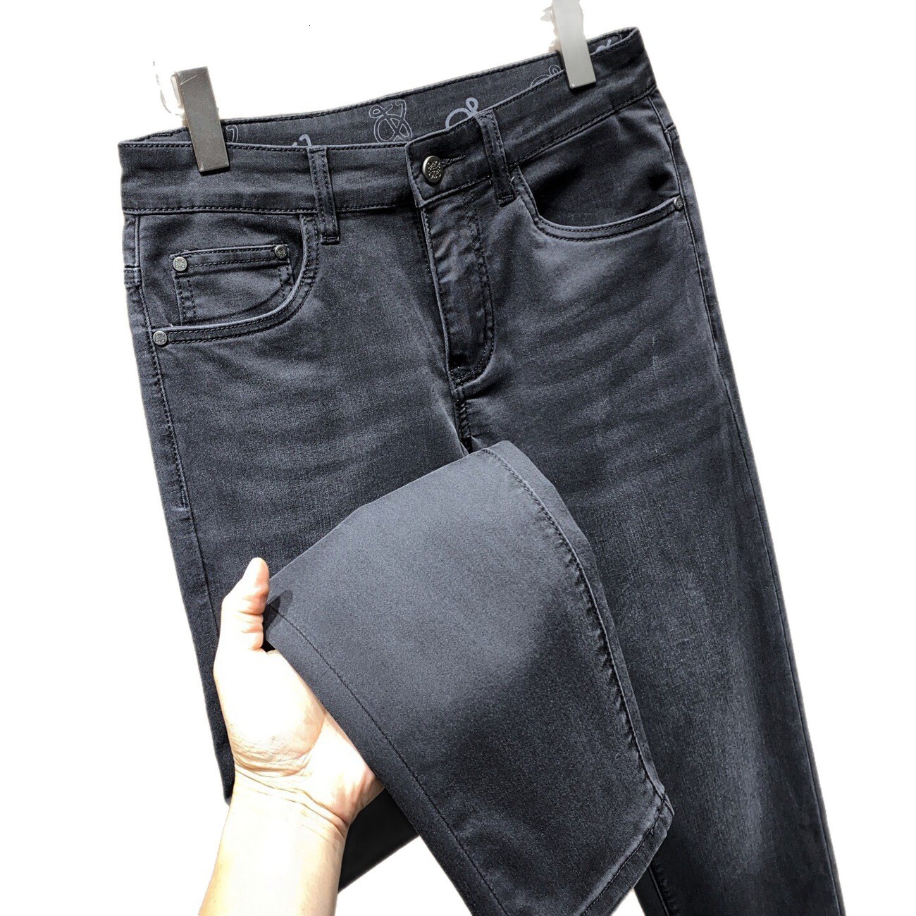 Korean-style luxurious high-end men's denim trousers, European version naturally washed textured slim straight pants, Spring 2026