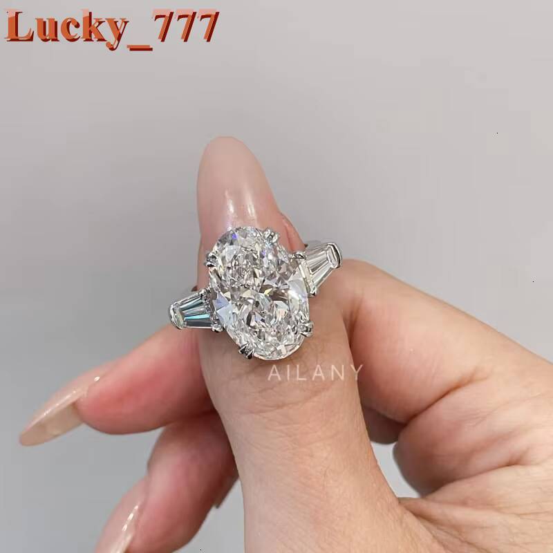 Lab Grown Diamond Oval Cut CVD/HPHT 4.5CT IGI Certificate Classic Three-stone PT950 Platinum Plated Womens D Diamond Ring