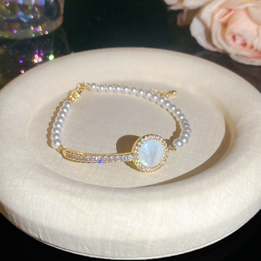 French vintage zircon shell round pearl bracelet, exquisite and sweet style, versatile hand accessory with unique design - view 7