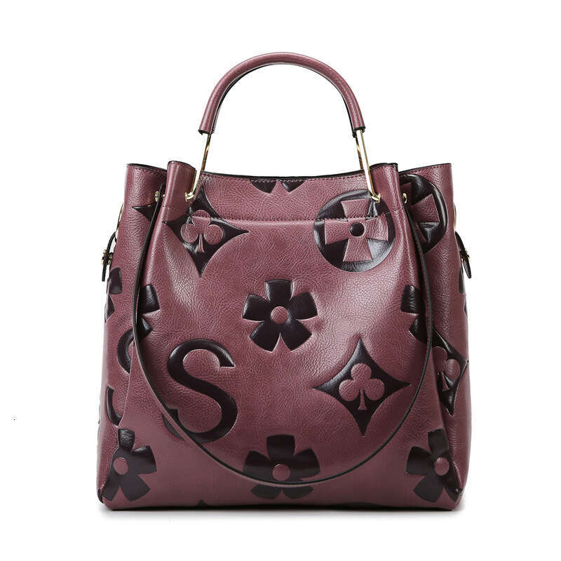 Cross-Border Bucket High-End Large Capacity Tote New European and American Embossed Women's Bag Design Commuter Handbag - view 3