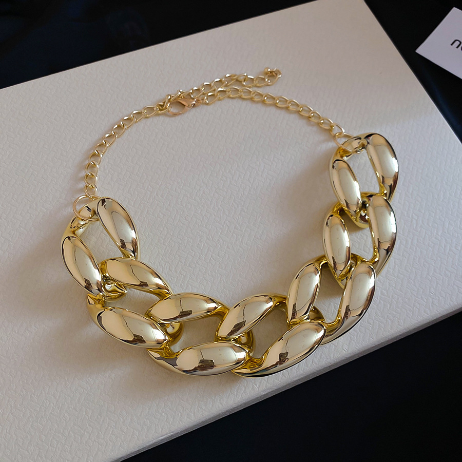 European American style acrylic shiny thick chain punk necklace, fashionable and unique exaggerated collarbone chain, niche high-end accessory - view 6