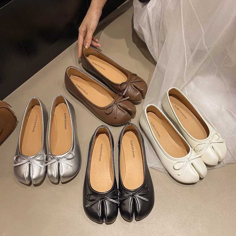 Luxury Brand Spring Retro Womens Bow Split Hoof Toe Single Shoes Comfortable Rubber Bottom Ladies Tabi Ninja Ballet Flat Shoes X260514