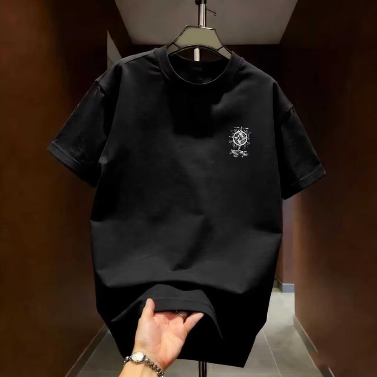 2026 new simple fashion Designer T-shirt men's round neck polo shirt spring and summer lightweight luxury casual outdoor sports short sleeved clo