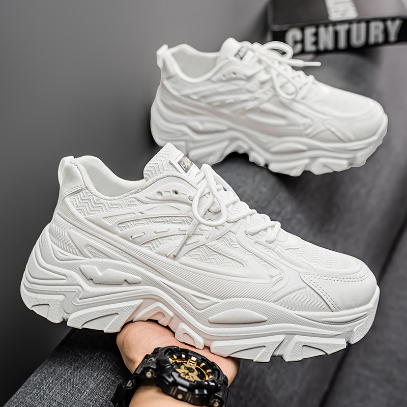 The new plus size cute solid color fashionable versatile women's casual lace up breathable high elasticity sports shoes are ligh ddmythur