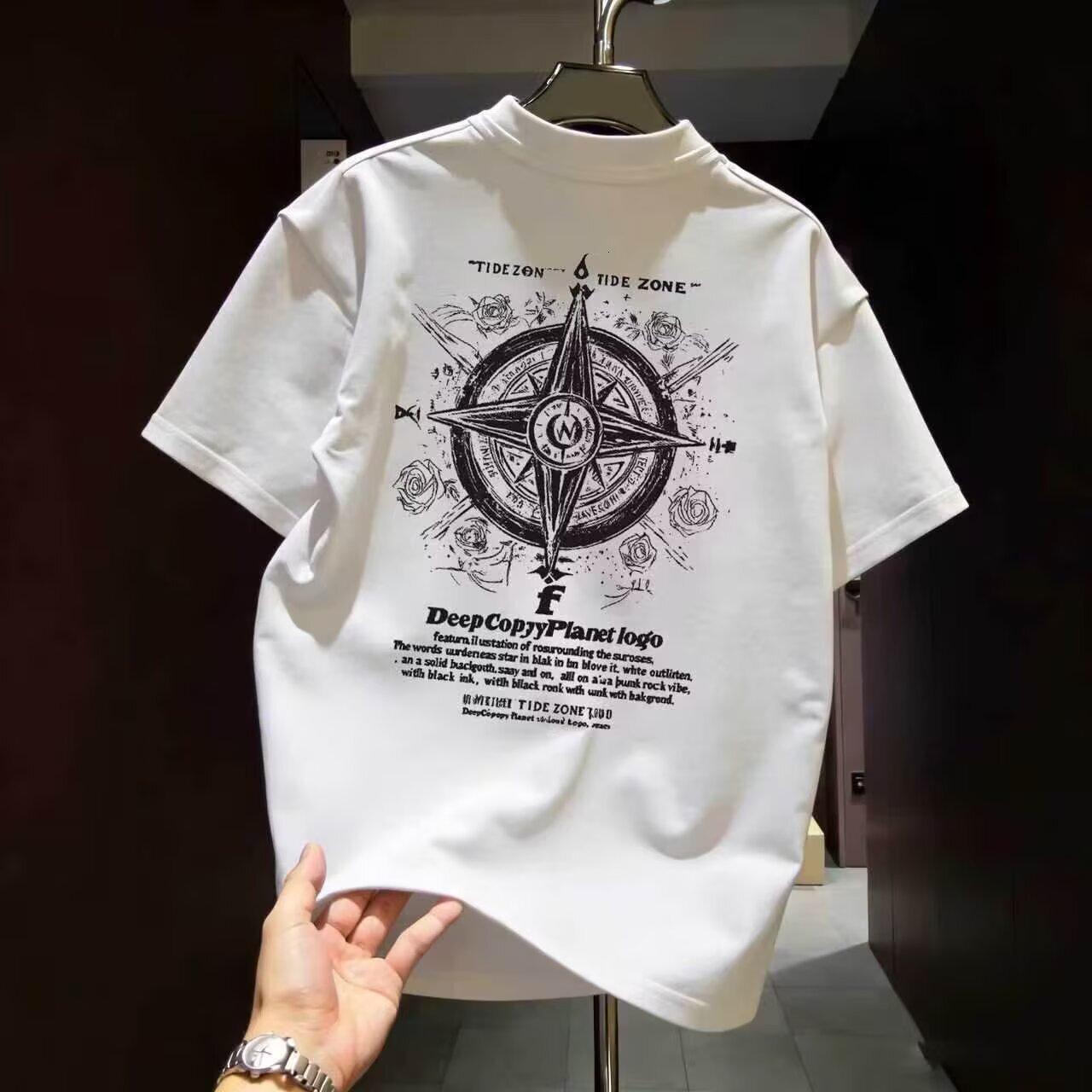 2026 new simple fashion Designer T-shirt men's round neck polo shirt spring and summer lightweight luxury casual outdoor sports short sleeved clo
