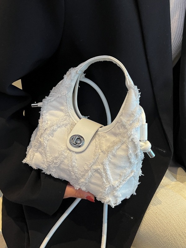 This Rhombus Denim Handbag Is Stylish, Simple , Suitable for Work, Commuting and Dating. H6.26