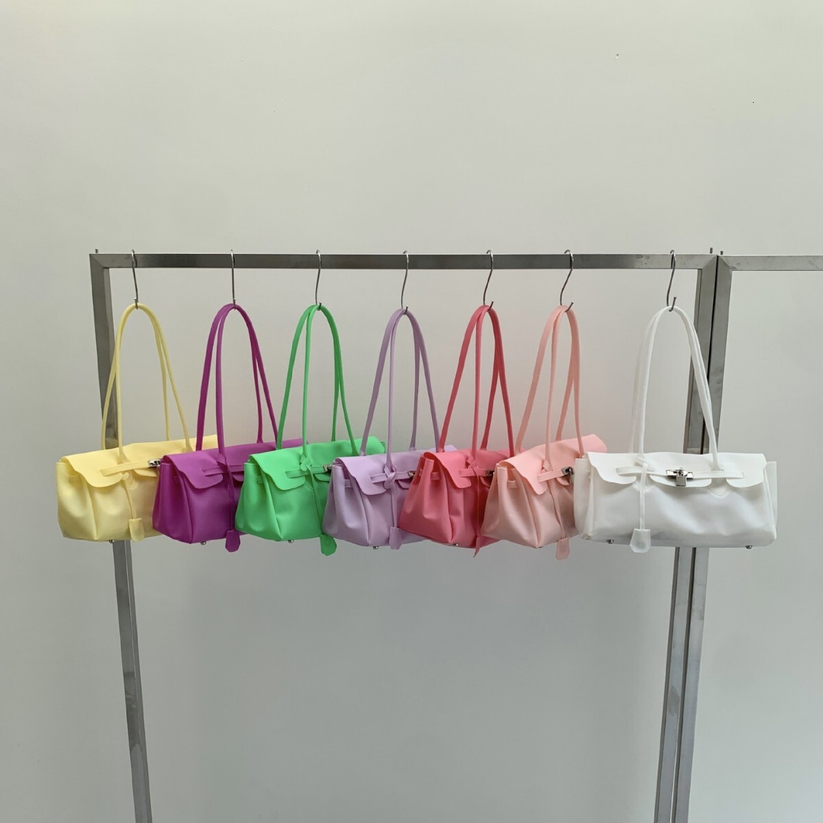 Korean-style Jelly FirKin platinum jelly PVC shoulder underarm bag KiiiKiii handbag