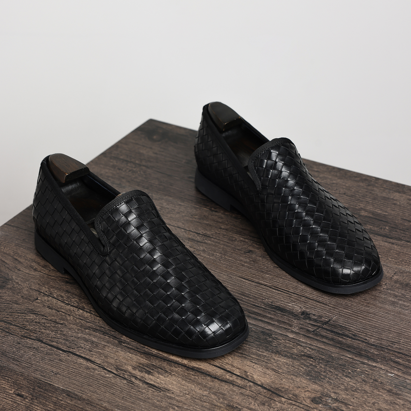 Men's Black Woven Leather Loafers Slip On Business Casual Dress Shoes Breathable Formal Office Shoes For Men