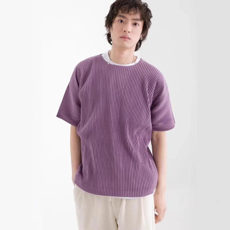Miyake Pleated T-shirt Short Sleeve Men Fold Top Round Neck Loose Casual Five-quarter Sleeve Solid Summer Pleat T-shirt 260514