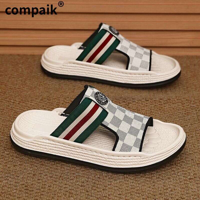 Popular 2026 New Men's Two Wear Sandals Plaid Breathable Non Slip Thick Sole Casual Beach Slippers for Outdoor Walking dh424087
