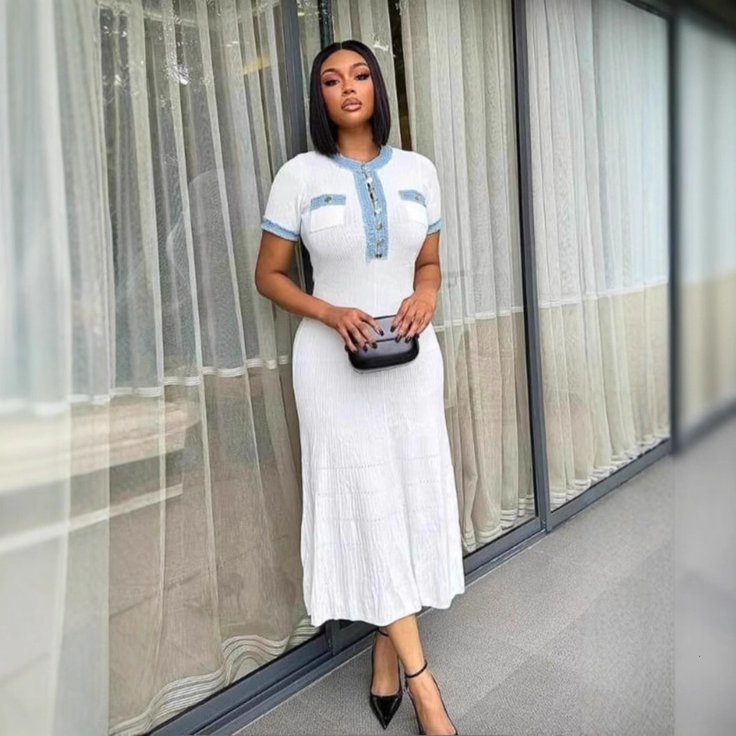 Designer European and American Style Denim Tassel Trim Patchwork Round Neck Metal Buckle Slim Fit Knitted Dress for Women Elastic Tight Bodycon