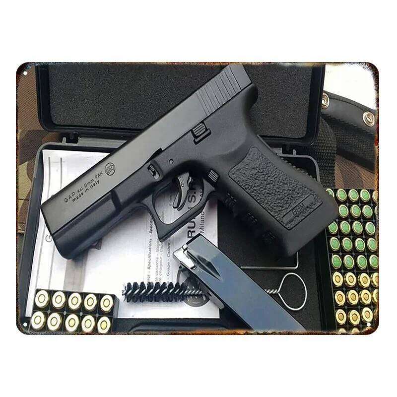 HD metal decorative plaque, pistol painted in metal, Beretta M9 Airsoft Pistol the pattern is decorated with meta J260515