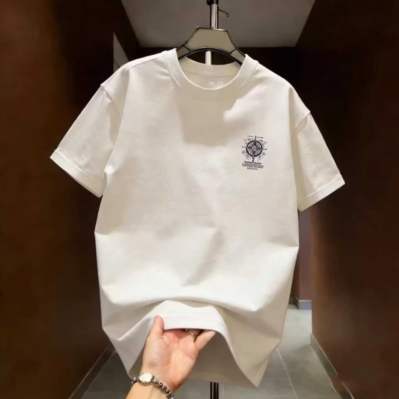 2026 new simple fashion Designer T-shirt men's round neck polo shirt spring and summer lightweight luxury casual outdoor sports short sleeved clo