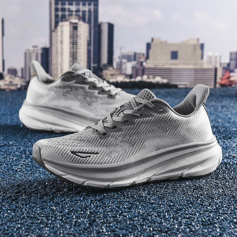 Free shipping luxury trainers Mens Running Shoes Lightweight Breathable Mesh Sneakers for Walking Jogging Plus Size 36-45