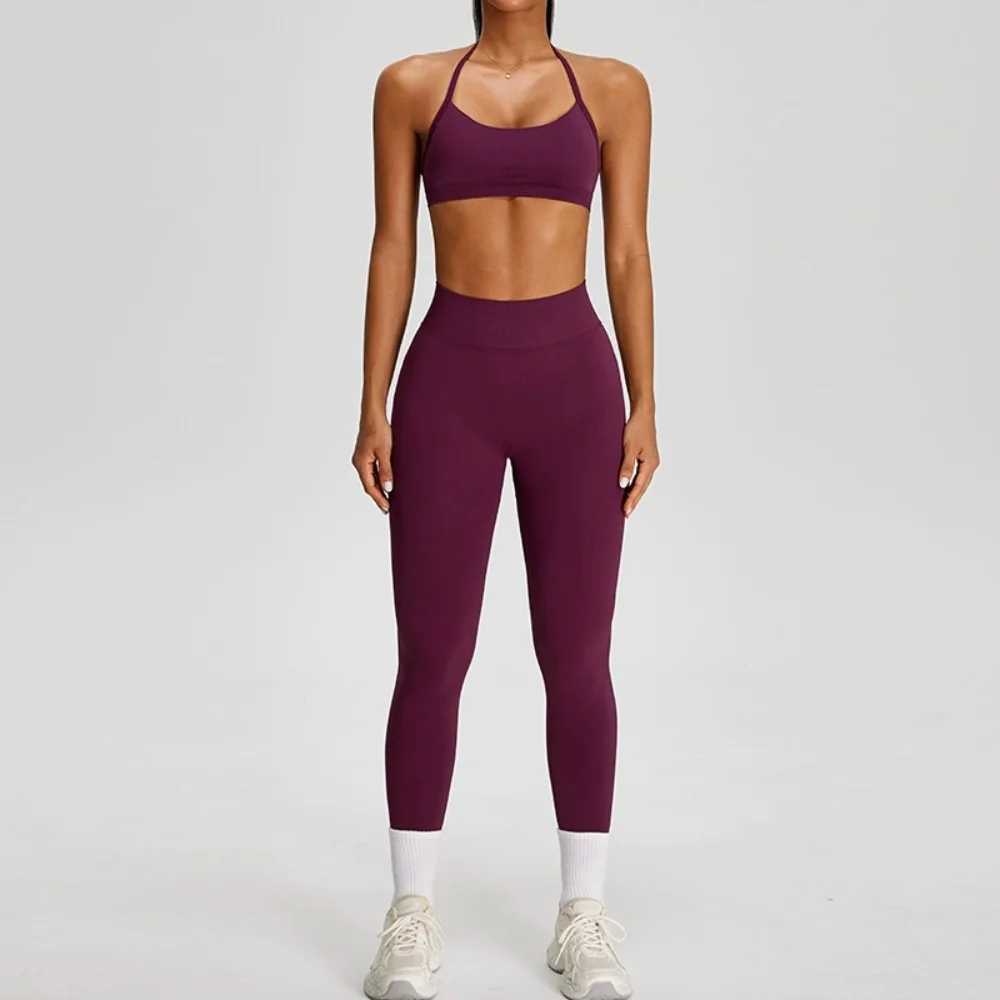 Seamless Sports Suits Womens 2 Pieces Tracksuits Sports Bra Leggings Yoga Set Breathable Quick Drying Running Workout Tights Fi C260514