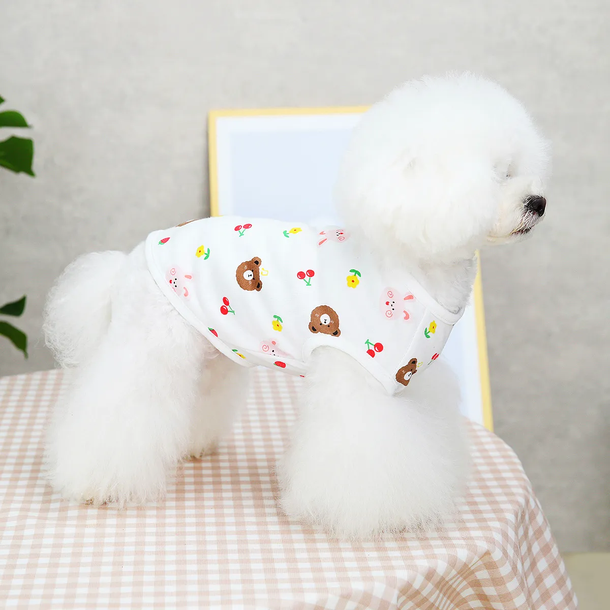 Eco-friendly Animal Apparel: Lightweight Cotton Dogwear Tailored for Hot Weather Protection HF37