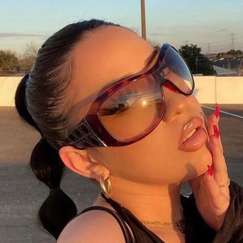 Luxury brands designer 2026 New Unisex Trendy Y2K Shield Sunglasses Oversized One-Piece UV400 Anti-UV Wraparound Streetwear Sport Shades for Men Women