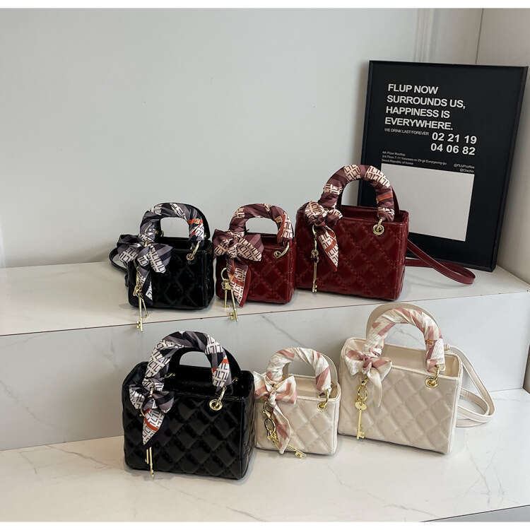 Diamond Princess Diana Fashion Handbag Shoulder Crossbody Bag Korean Style Hot Item Niche Design