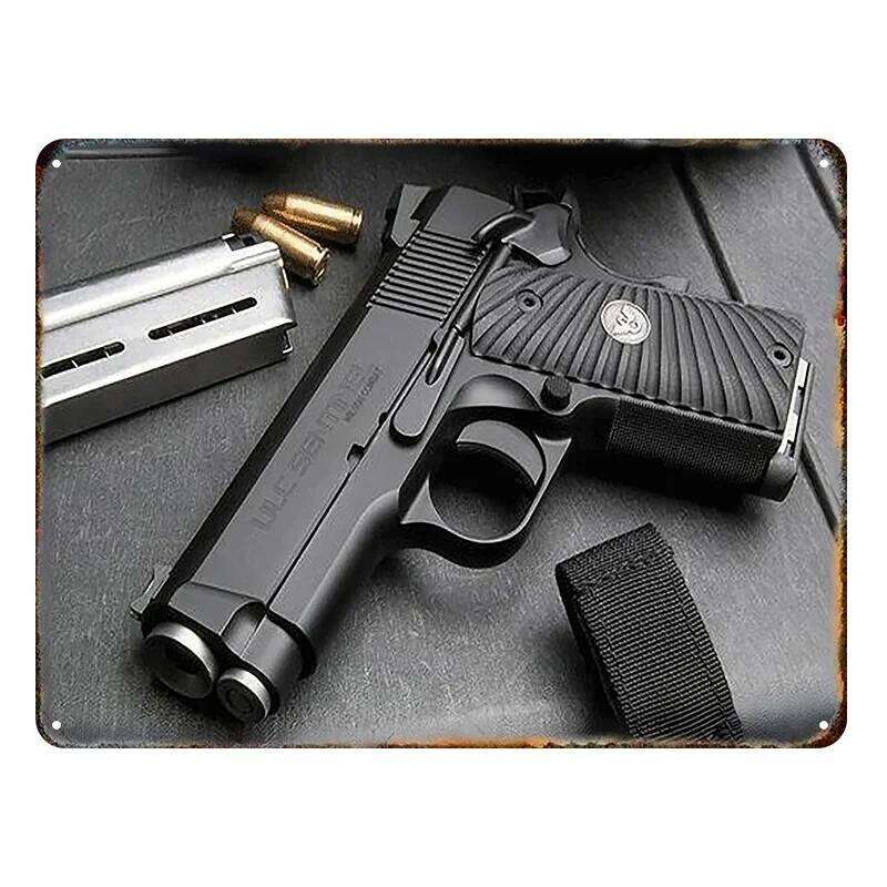 HD metal decorative plaque, pistol painted in metal, Beretta M9 Airsoft Pistol the pattern is decorated with meta J260515