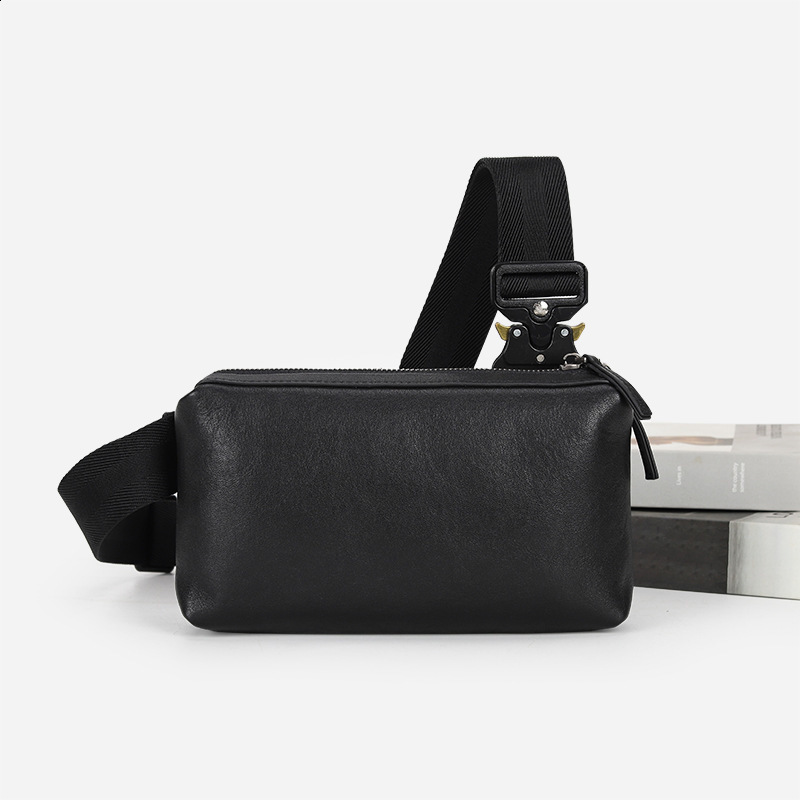 Trendy mens crossbody bag made of vegetable-tanned top-layer cowhide mens shoulder bag casual mens small chest bag 260507