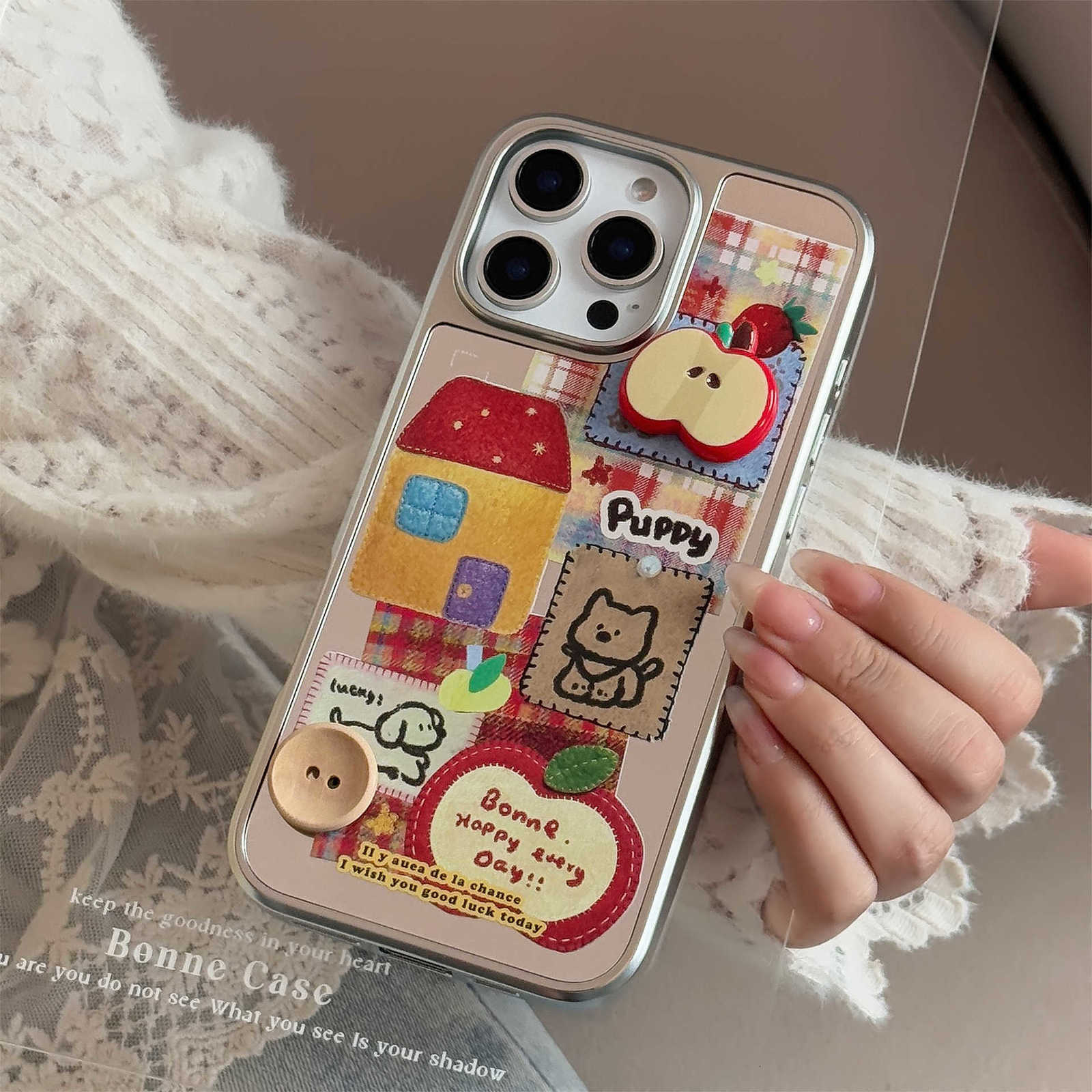 Three-dimensional red apple collage is suitable for iPhone 16 phone case, 17 Promax mirror surface, 13 pendant, 14 electroplating, 13th generation.J26