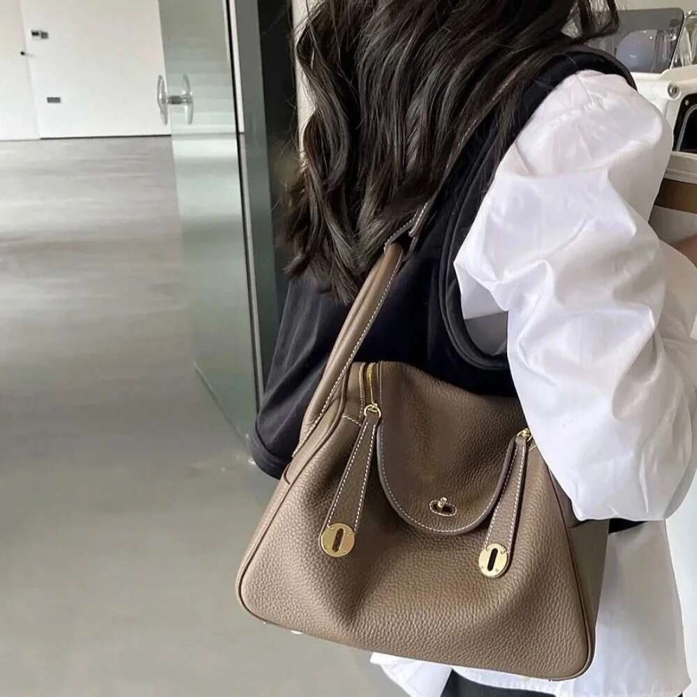 Women High End New Top Layer TC Leather Lindy Pillow Bag Shafie Thread Design Large Capacity Fashion Single Shoulder Crossbody Handbag SENYY
