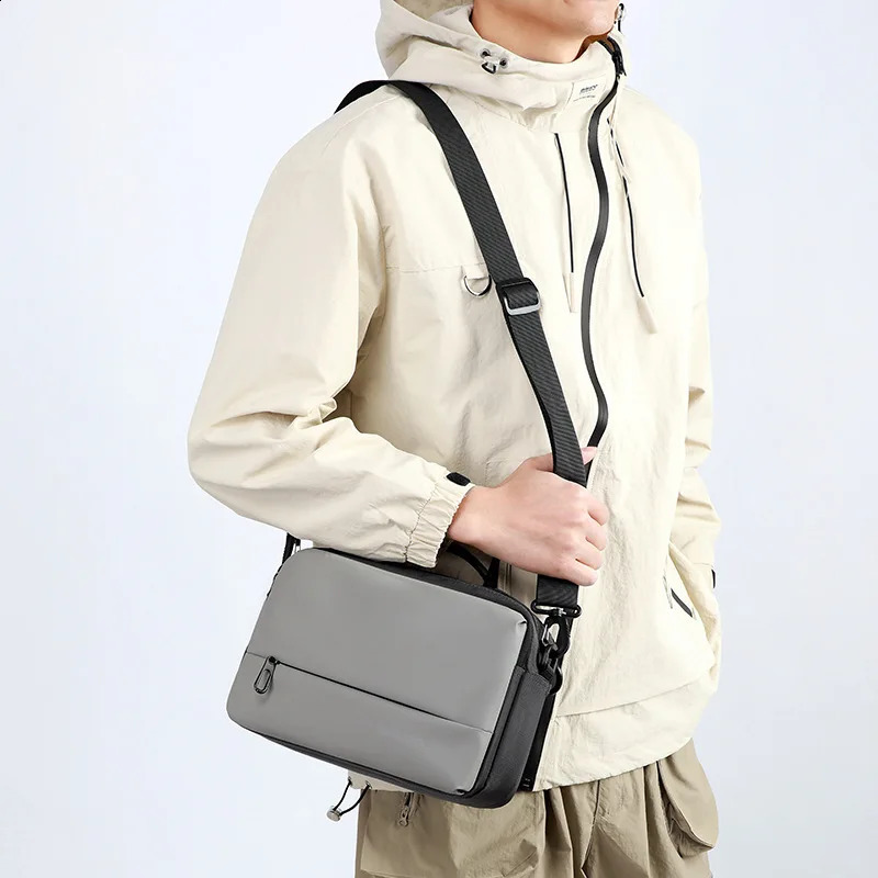 JapaneseInspired Mens Minimalist Shoulder Bag Trendy Crossbody Camera for Sports Business y260611 - view 3