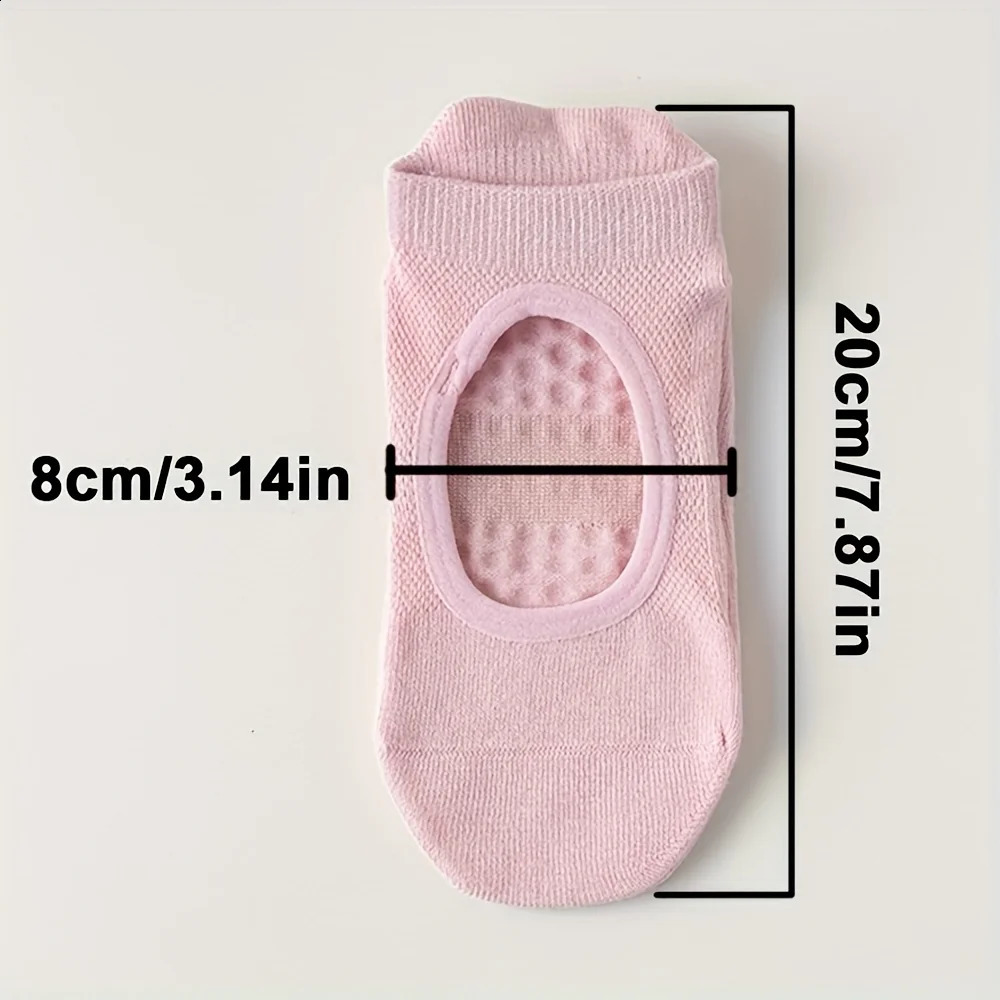 Non Slip Grip Women Socks for Yoga Barre Pilates Fitness Gym Sports Anti Slip Dance Socks Woman YOGO Socks 260514
