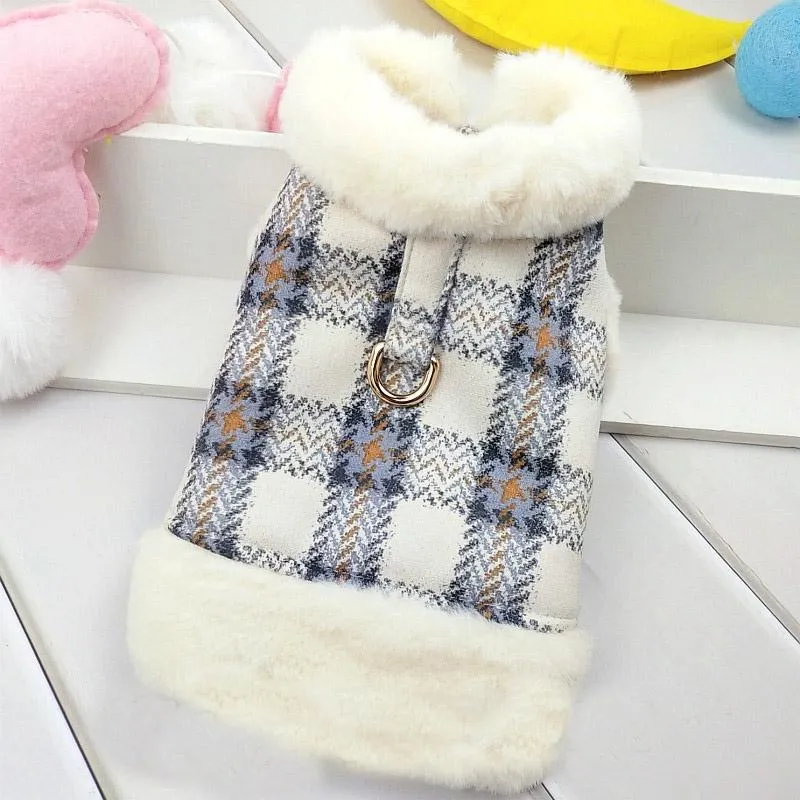 Chic Cold Weather Gear: Plaidsuit Combining Comfortable Pet Dress & Secure Leash Attachment HF28