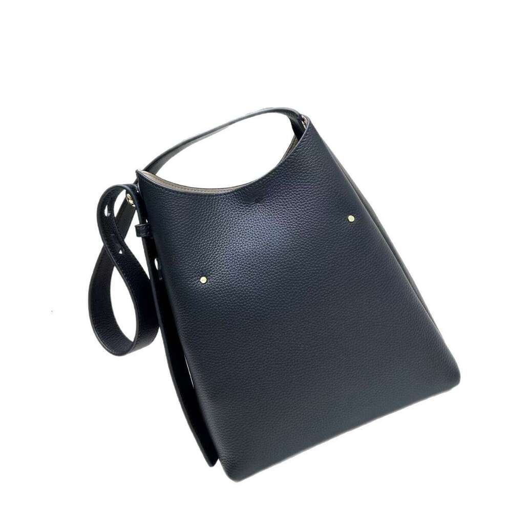 Women New Top Layer Cowhide Soft Leather Bucket Bag Trendy Ins Style Simple Design Versatile Casual Shoulder Crossbody Handbag SENYY