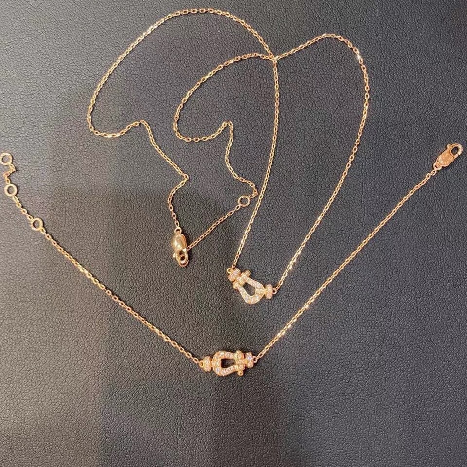 Luxury Jewelry Women's Horseshoe Buckle Necklace Plated With K Rose Gold Lock Chain High End Exquisite Luxury Simple Fashion Bracelet Brand Acces