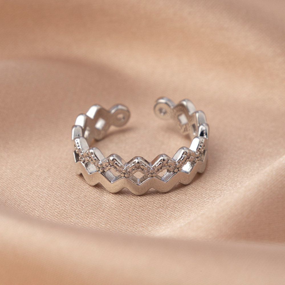 Classic Luxury Jewelry Women's Ring, Lightweight, Luxurious High-quality Exaggerated Non Fading Ordinary Zircon Ring Index Finger Open Hand Brand