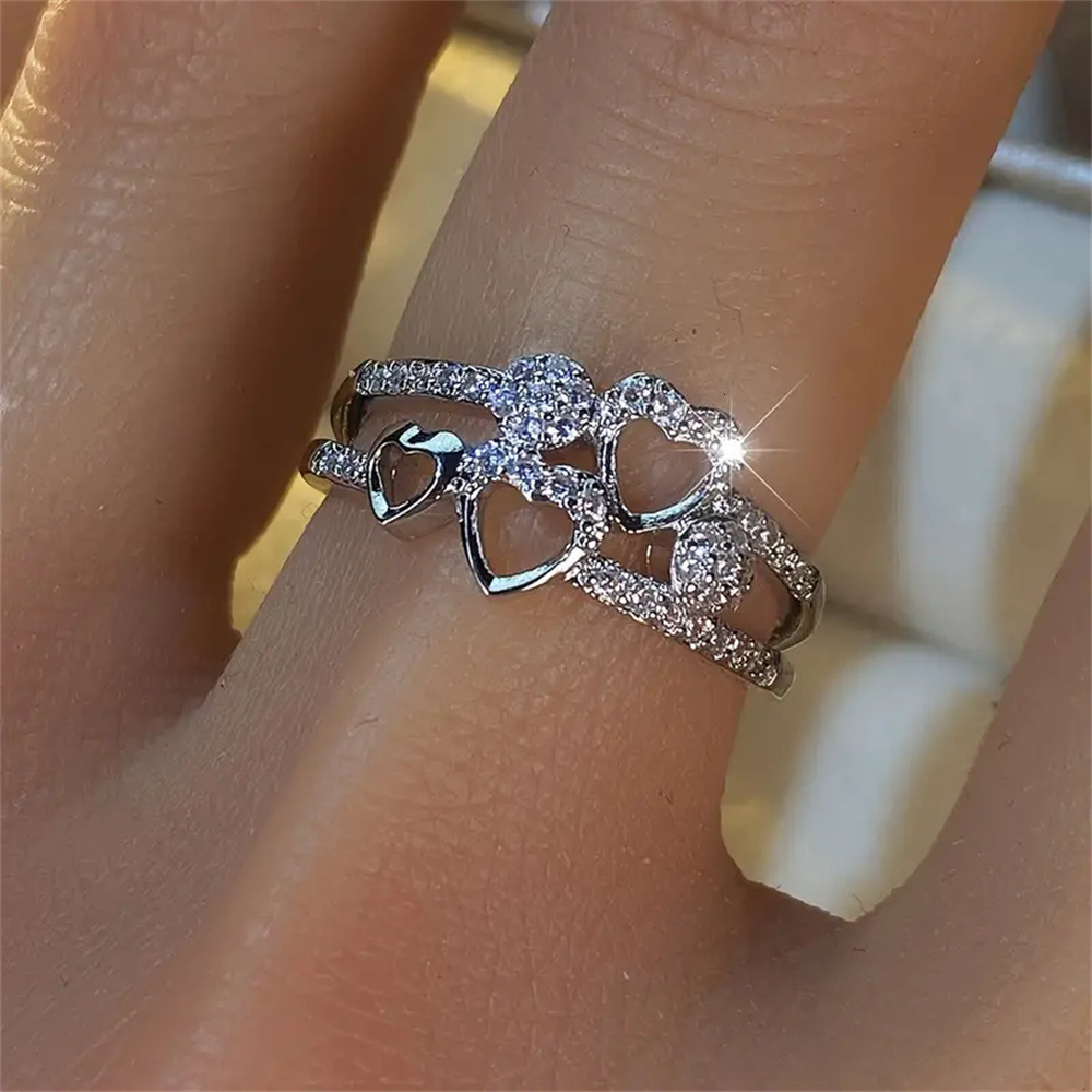 Designer Luxury Jewelry New Alloy Geometric Heart-shaped Ring Adjustable And High-quality Ring Women's Metal Jewelry Brand Accessories