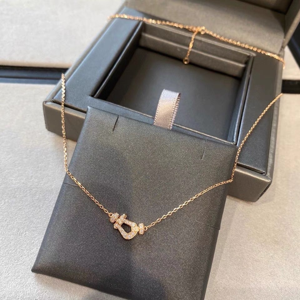 Luxury Jewelry Women's Horseshoe Buckle Necklace Plated With K Rose Gold Lock Chain High End Exquisite Luxury Simple Fashion Bracelet Brand Acces