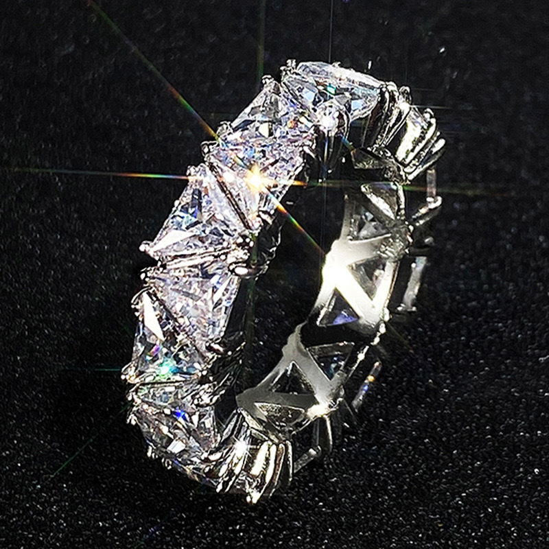 Designer Luxury Jewelry Classic Ring Full Diamond Single Row Triangular Zircon Ring Women's Creative Personalized Gift Ring Fashion Brand Accesso - view 4