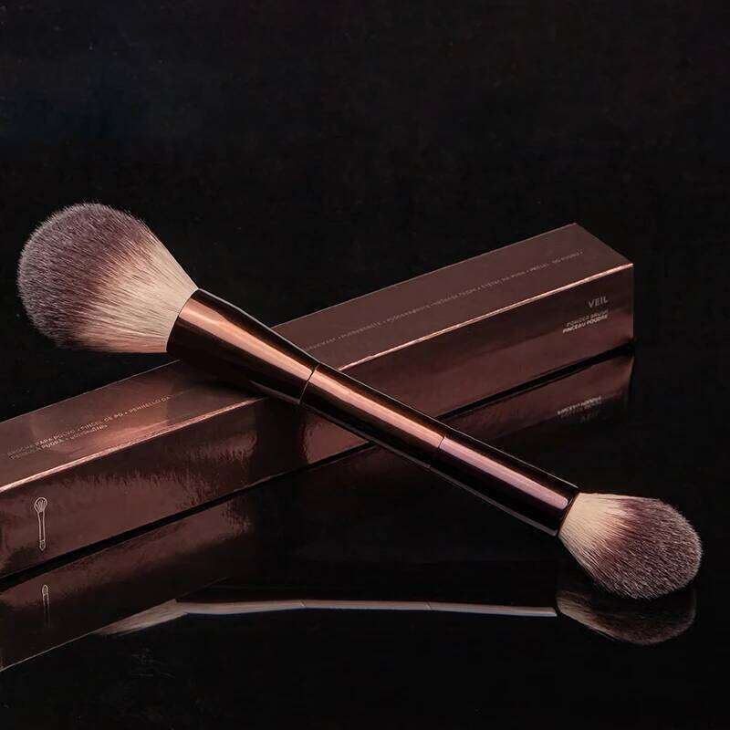 20PCS Hourglass Makeup Set & Kit Include Powder Foundation Concealer Lip Blusher Bronzer Eyeshadow Eyeliner Highlight Brush 26Y0512