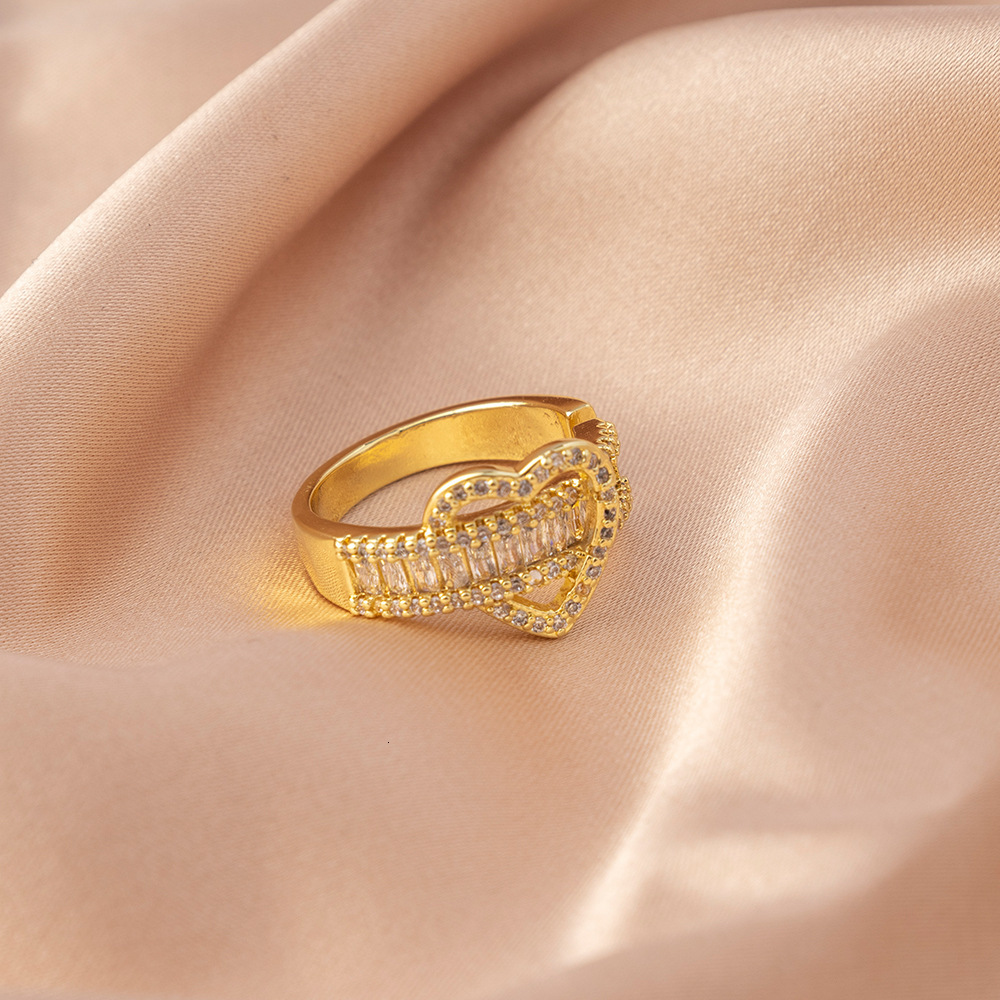 Classic Luxury Jewelry Women's Ring, Lightweight, Luxurious High-quality Exaggerated Non Fading Ordinary Zircon Ring Index Finger Open Hand Brand