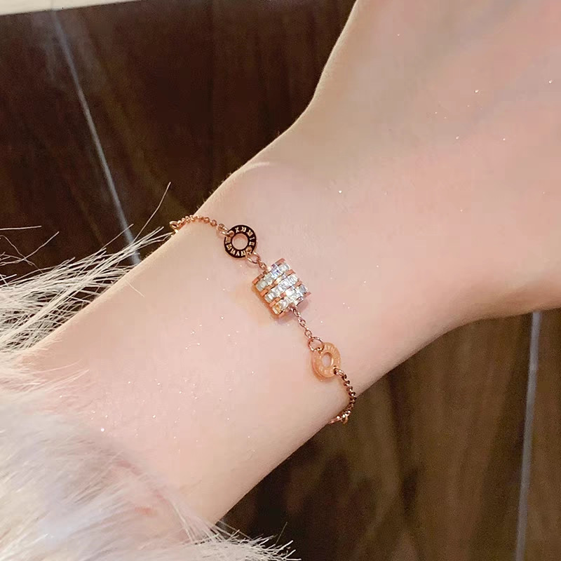 Luxury Jewelry Slimming Women's Titanium Steel Bracelet Classic Gold Rose Bracelet Non Fading Personalized Fashion Brand Accessories