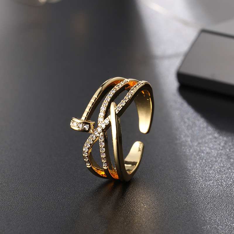 Classic Luxury Jewelry Women's Unique Split Ring With Zircon Retro Diamond Inlay Surrounding The Split Ring Brand Accessories Fashionable And Ele
