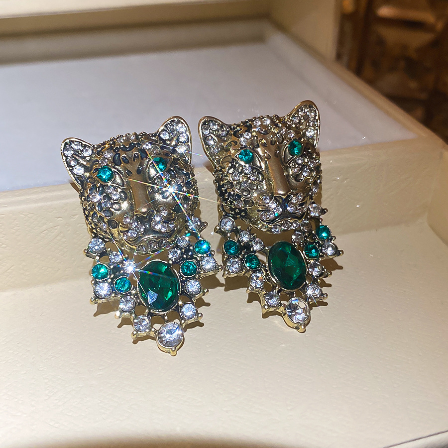 Vintage diamond-studded green crystal gemstone leopard head earrings with a high-end retro and stylish vibe - view 7
