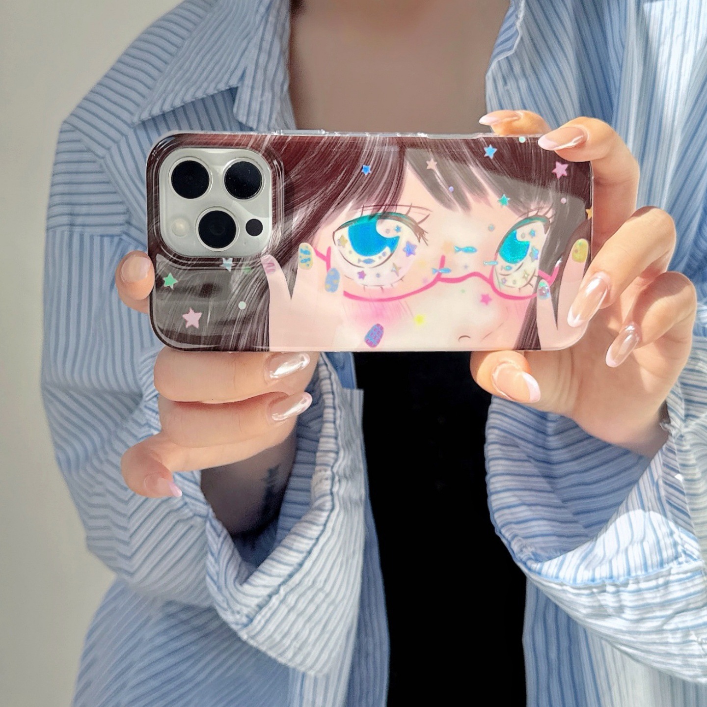 Comic glasses and nail art girl phone case suitable iPhone 15 Pro Max, Apple 16, 14/13 protective cover for women